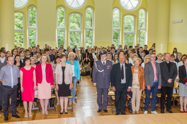 gimnazjum_zakoczenie_roku_2015062525.jpg