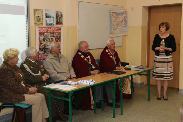 gimnazjum2505008.jpg